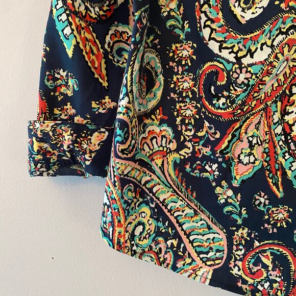 Chico's Women's size 1 / Medium / 8 Navy Blue Paisley Button Down Shirt Cotton - Picture 4 of 9